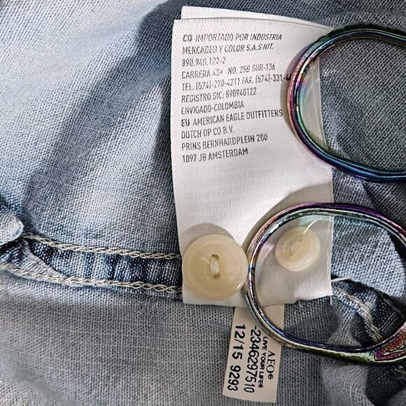 American Eagle Shirt Mens L Blue Collared Button Up LS Denim Faded Hippie Grunge - Picture 13 of 16